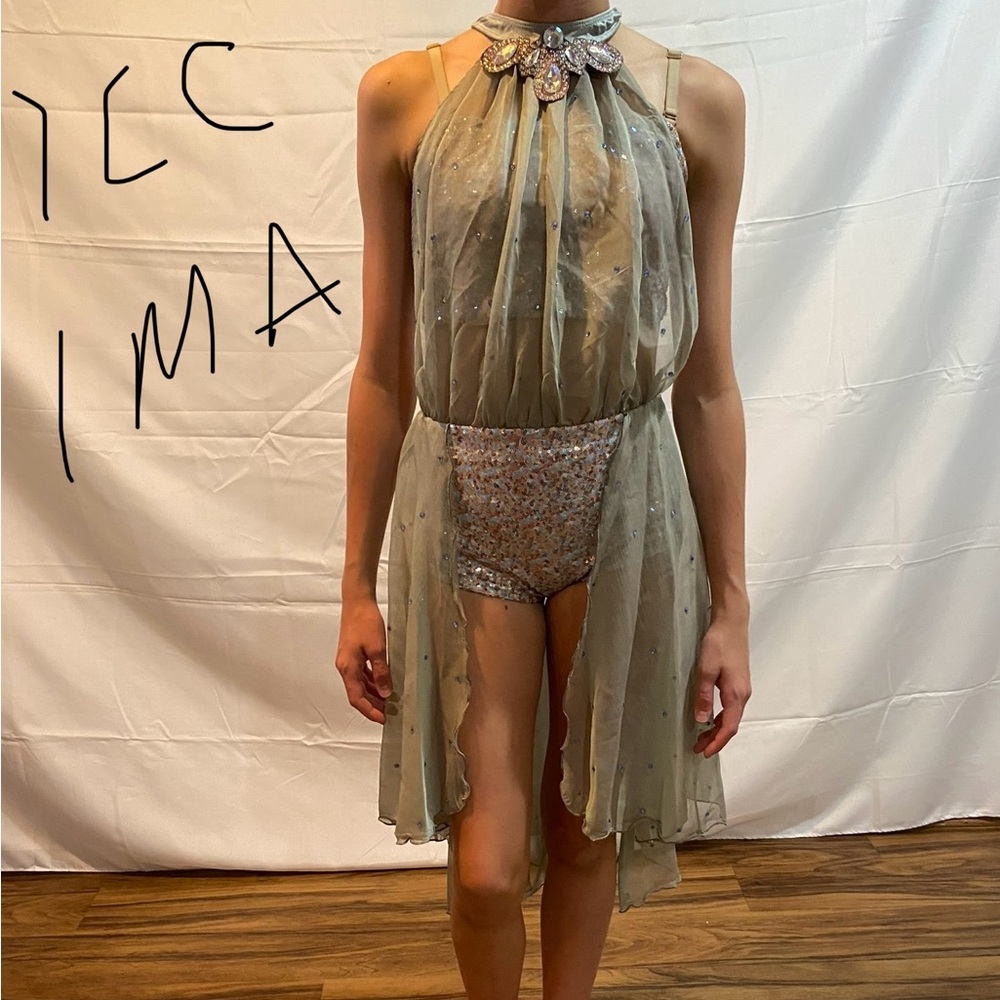 Dance costume